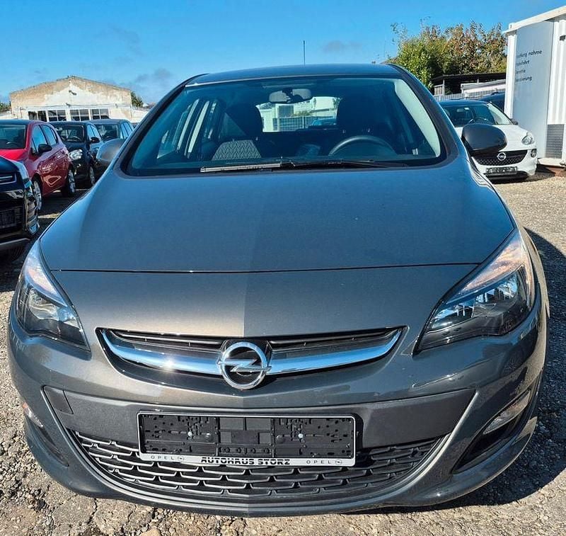 Gebraucht Opel Astra Active 120 PS (88 kW) 2013 Grau Limousine
