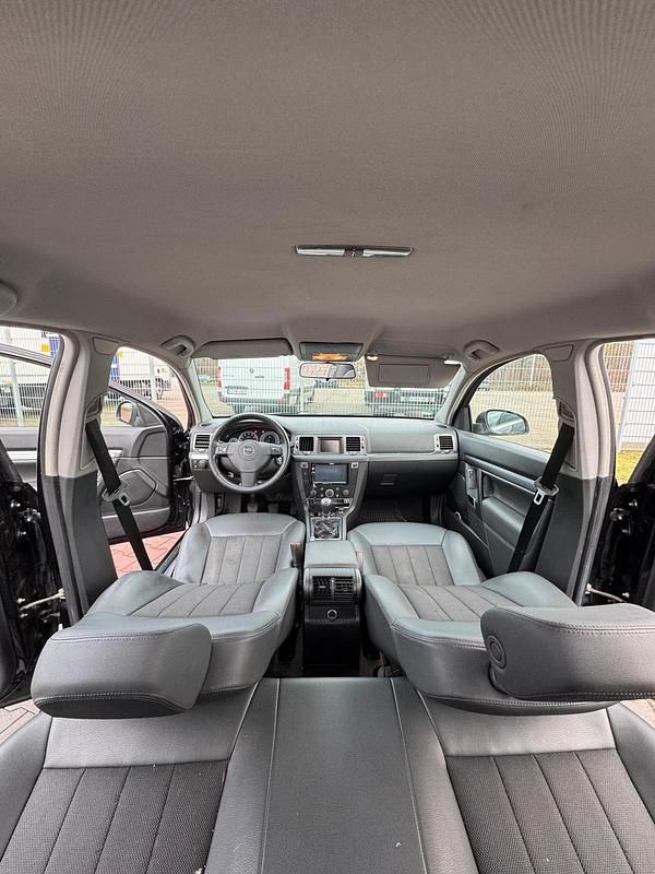 Gebraucht Opel Vectra 106 PS (77 kW) 2007 Schwarz Limousine