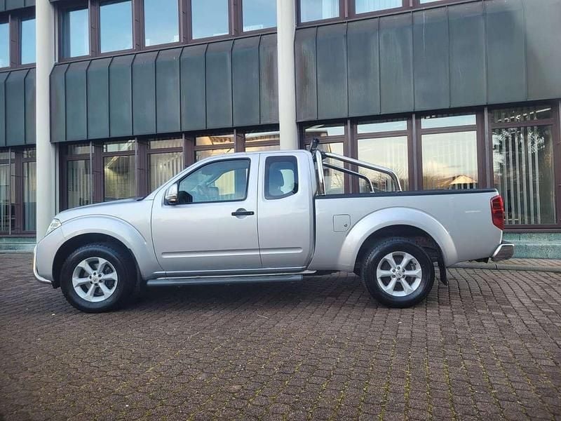 Gebraucht Nissan Navara SE 190 PS (139 kW) 2011 Silver (m) Pickup