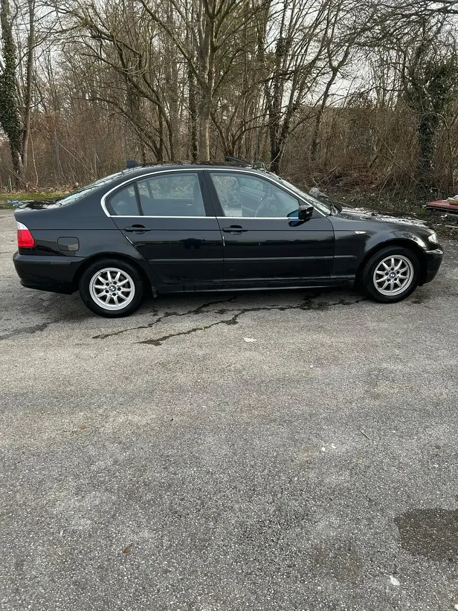 Gebraucht BMW 320 170 PS (125 kW) 2002 Schwarz Limousine