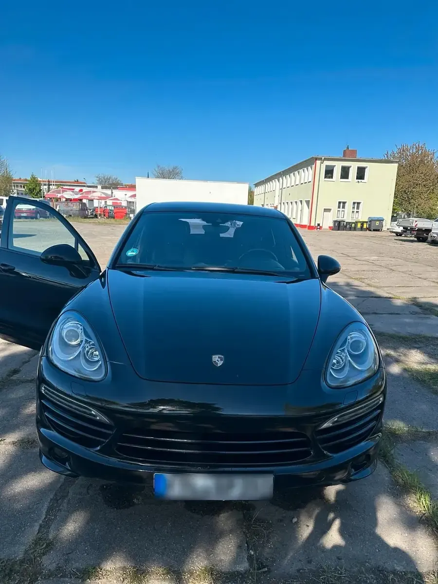 Second-hand Porsche Cayenne 245 CP (180 kW) 2013 Negru SUV