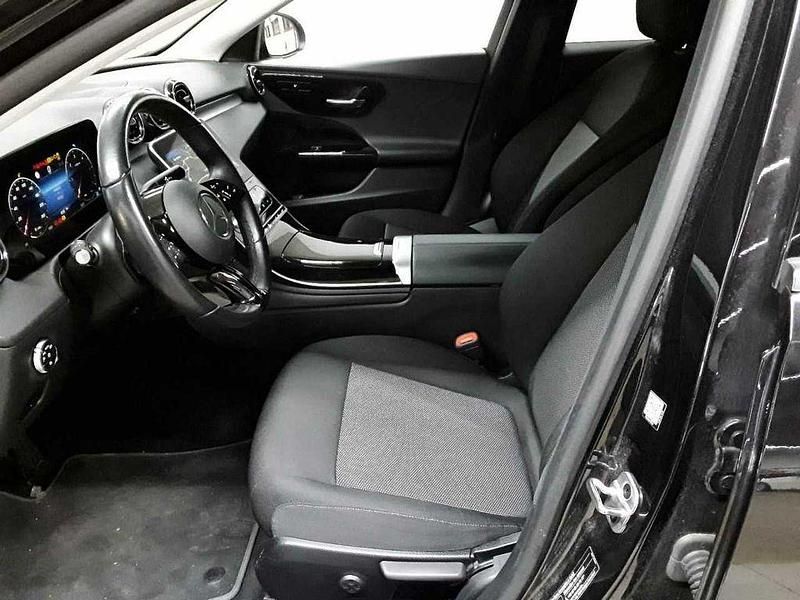 Gebraucht Mercedes C220 200 PS (147 kW) 2022 Schwarz Limousine