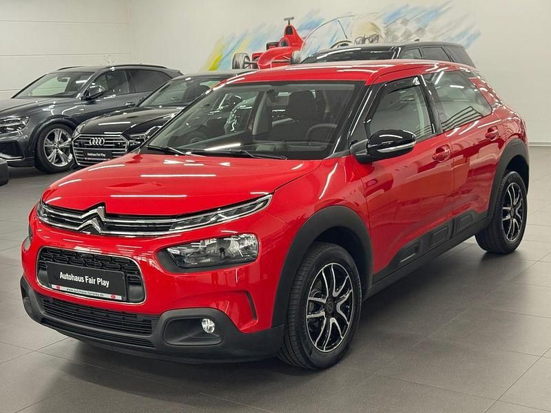 Rot Gebraucht 2020 Citroën C4 Cactus Feel Kleinwagen | 11.990 € (Fairer Preis) - Bild 1/4