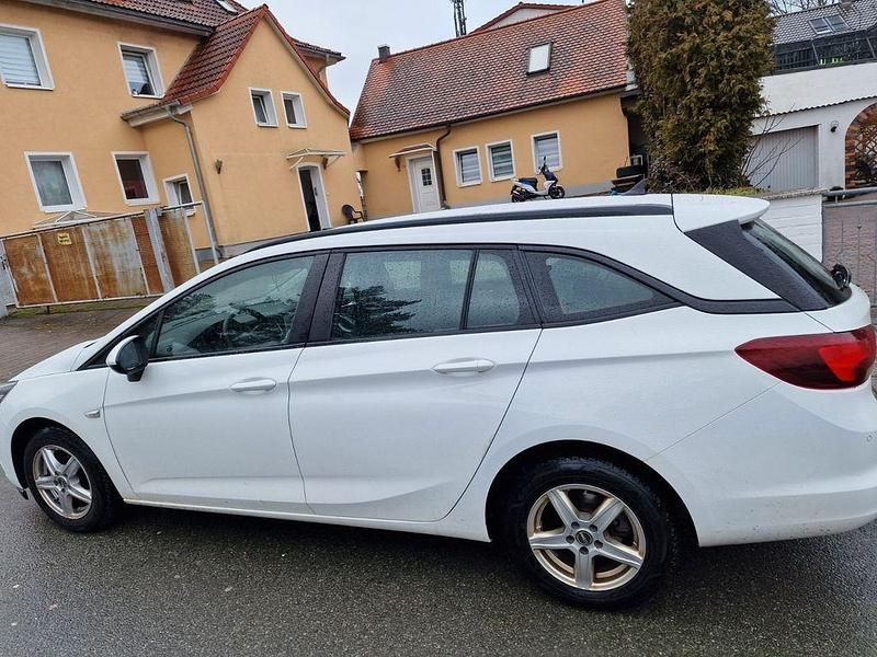 Gebraucht Opel Astra Edition 150 PS (110 kW) 2019 Weiß Kombi