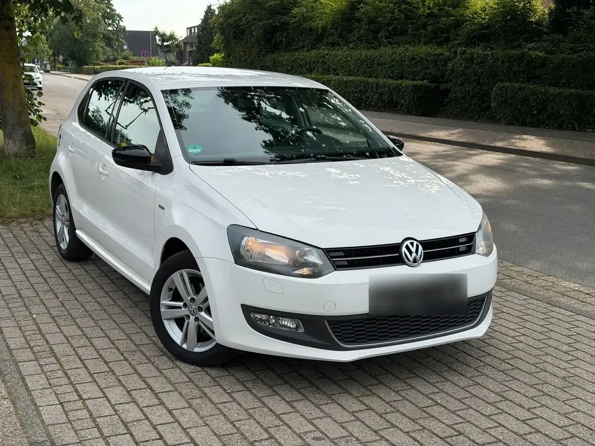 Gebraucht VW Polo Match 75 PS (55 kW) 2012 Weiß Kleinwagen