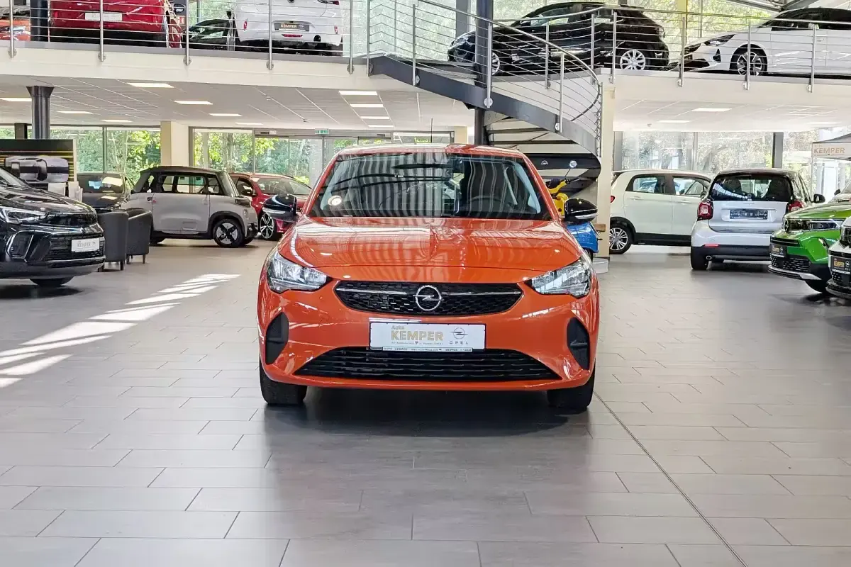 Gebraucht Opel Corsa-e Edition 100 kW (136 PS) 2022 Orange metallic Kleinwagen