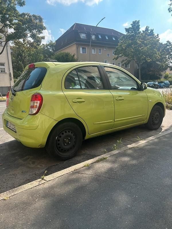 Grün Gebraucht 2011 Nissan Micra Kleinwagen | 4.000 € (Guter Preis) - Bild 1/4