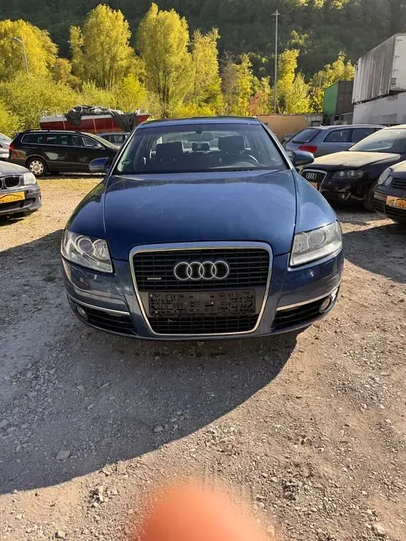Second-hand Audi A6 224 CP (164 kW) 2004 Albastru Berlinǎ