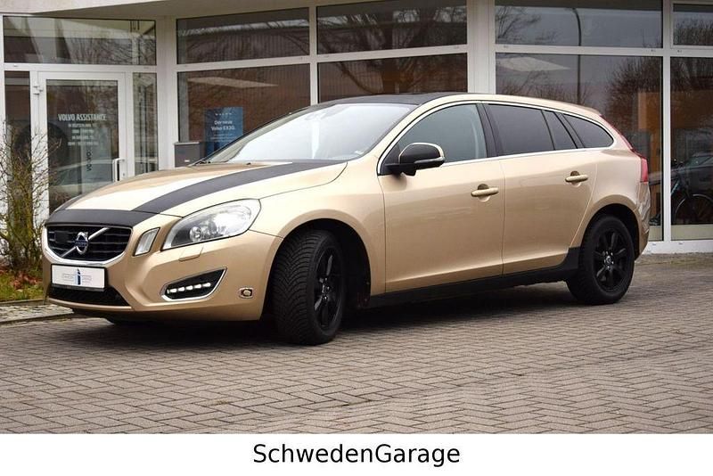 Gebraucht Volvo V60 Summum 330 PS (242 kW) 2011 Gold Kombi