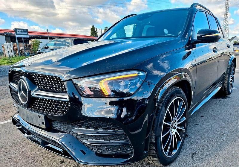 Schwarz Gebraucht 2021 Mercedes GLE350 AMG line SUV | 49.500 € (Superpreis) - Bild 1/4