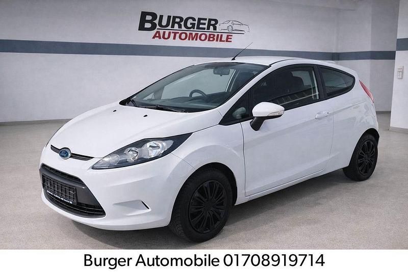 Gebraucht Ford Fiesta Trend 60 PS (44 kW) 2010 Weiß Kleinwagen