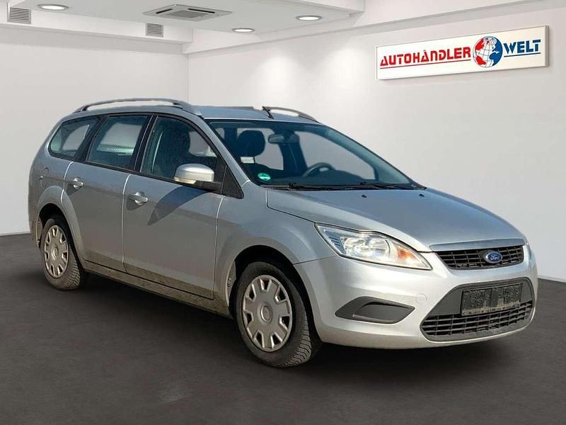Gebraucht Ford Focus 101 PS (74 kW) 2009 Silber Limousine