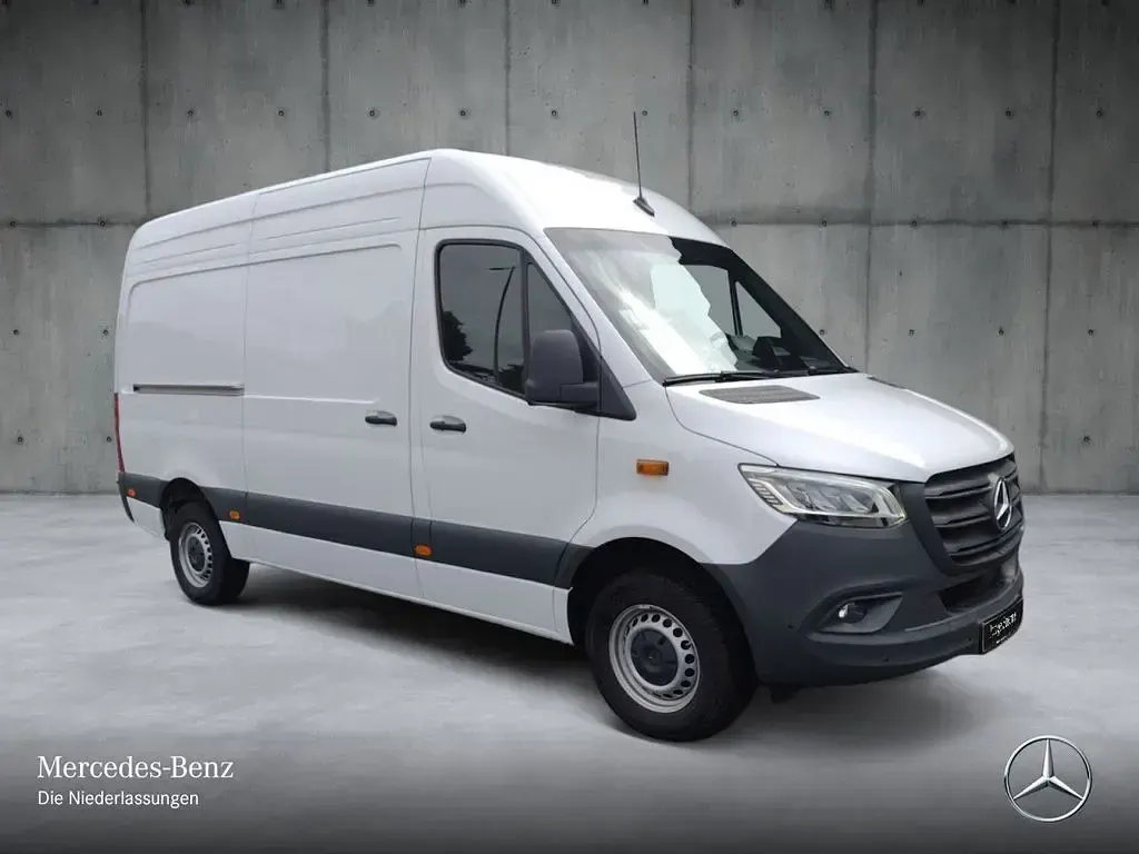 Gebraucht Mercedes Sprinter 170 PS (125 kW) 2024 Weiß Van