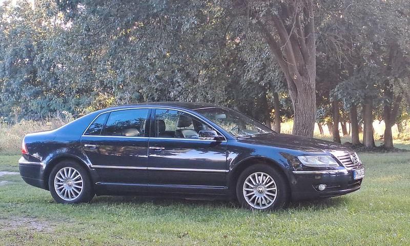 Second-hand VW Phaeton 224 CP (164 kW) 2005 Albastru Berlinǎ