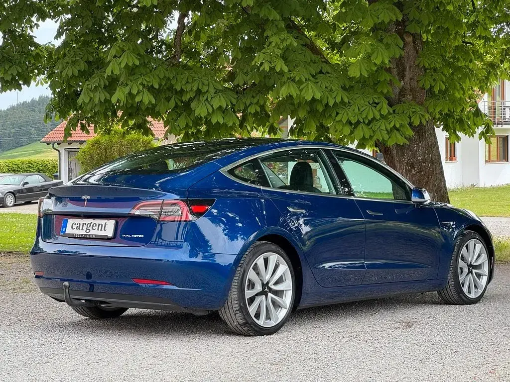 Usata Tesla Model 3 Long Range AWD 366 kW (498 CV) 2019 Blu Berlina
