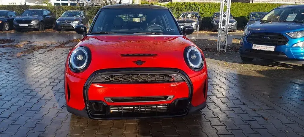 Second-hand Mini Cooper S Classic 178 CP (130 kW) 2023 Roșu Hatchback