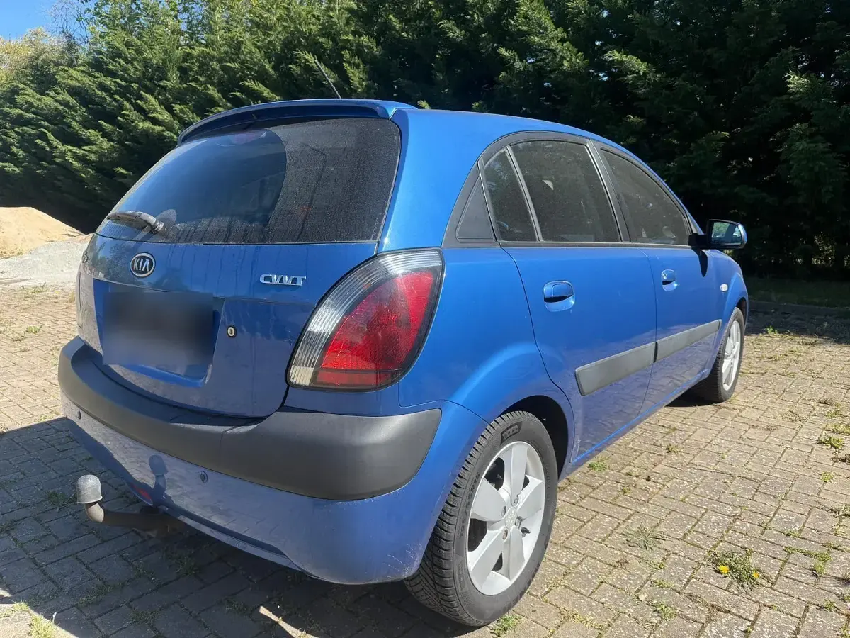 Usata Kia Rio 112 CV (82 kW) 2008 Blu Utilitaria