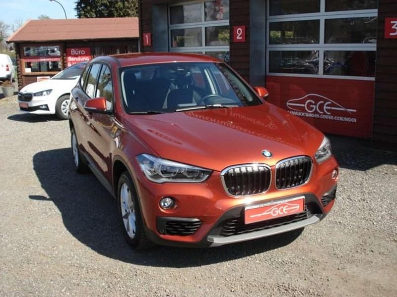 Gebraucht BMW X1 140 PS (102 kW) 2017 Sunset orange metallic SUV