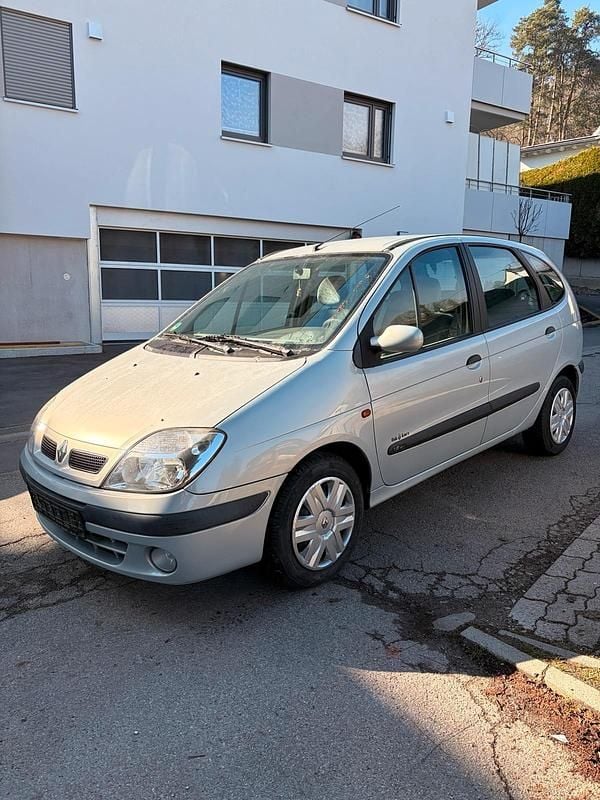 Gebraucht Renault Scénic 113 PS (83 kW) 2003 Silber Van / Kleinbus