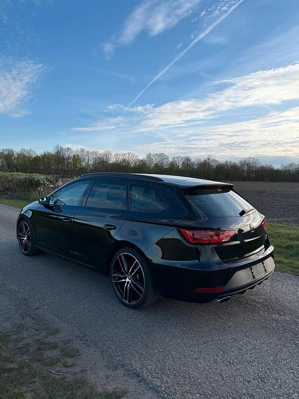 Gebraucht Cupra Leon 300 PS (220 kW) 2017 Schwarz Kombi