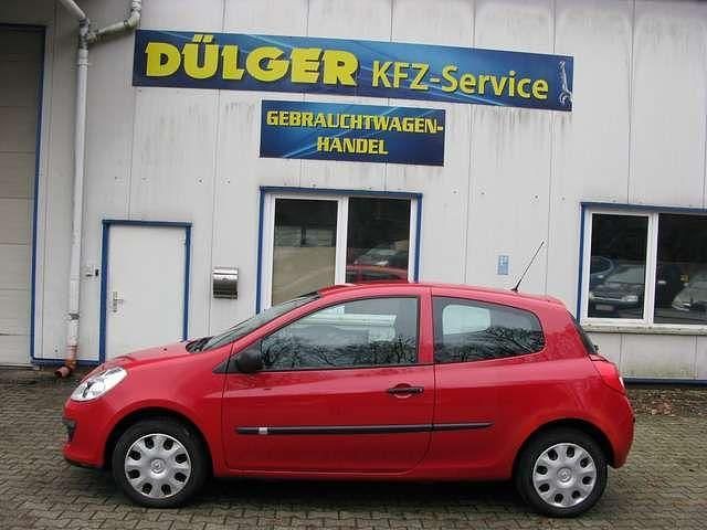 Gebraucht Renault Clio II Authentique 65 PS (47 kW) 2007 Hellrot Kleinwagen