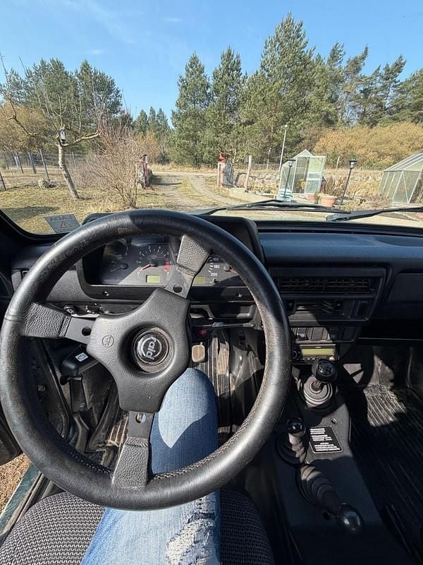 Second-hand Lada niva 83 CP (61 kW) 2014 Verde SUV