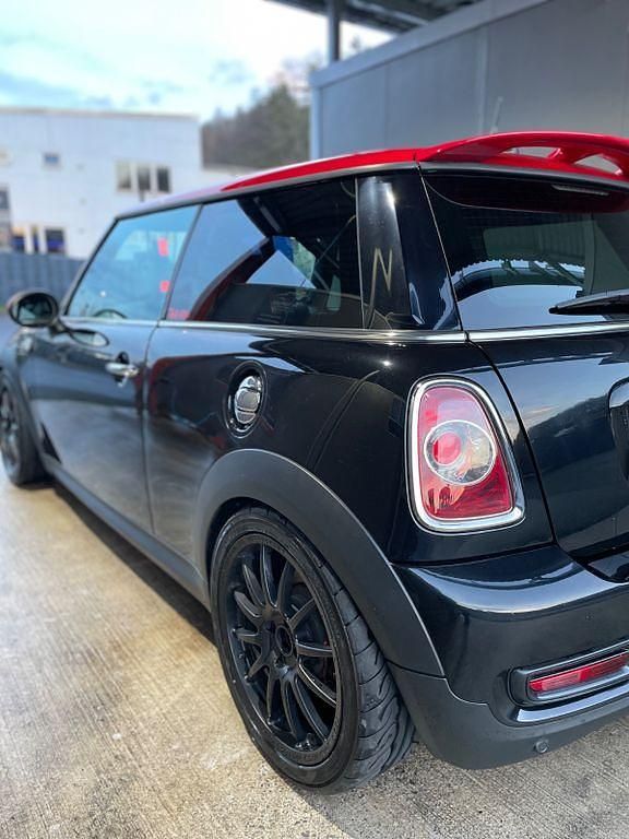 Gebraucht Mini John Cooper Works 279 PS (205 kW) 2011 Schwarz Kleinwagen