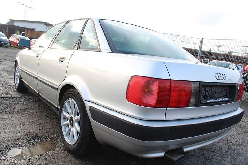 Gebraucht Audi 80 116 PS (85 kW) 1994 Grau Limousine