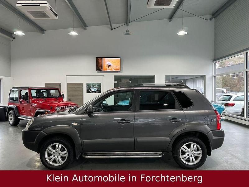 Gebraucht Hyundai Tucson 140 PS (102 kW) 2009 Grau SUV