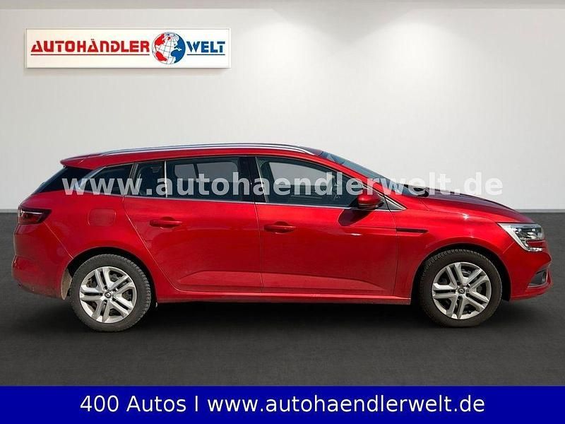 Gebraucht Renault Mégane IV Experience 101 PS (74 kW) 2016 Rot Limousine