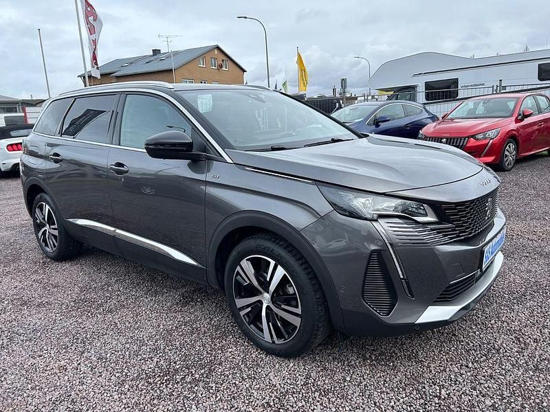 Gebraucht Peugeot 5008 GTi 131 PS (96 kW) 2022 Lackierung platiniumgrau/meta SUV