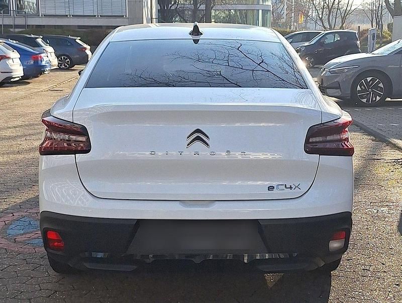 Usata Citroën e-C4 Shine 100 kW (136 CV) 2024 Bianco Berlina