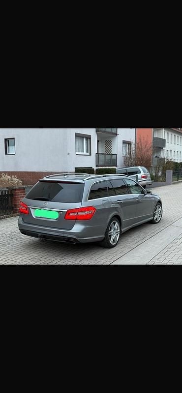 Gebraucht Mercedes E350 AMG 265 PS (194 kW) 2012 Grau Kombi
