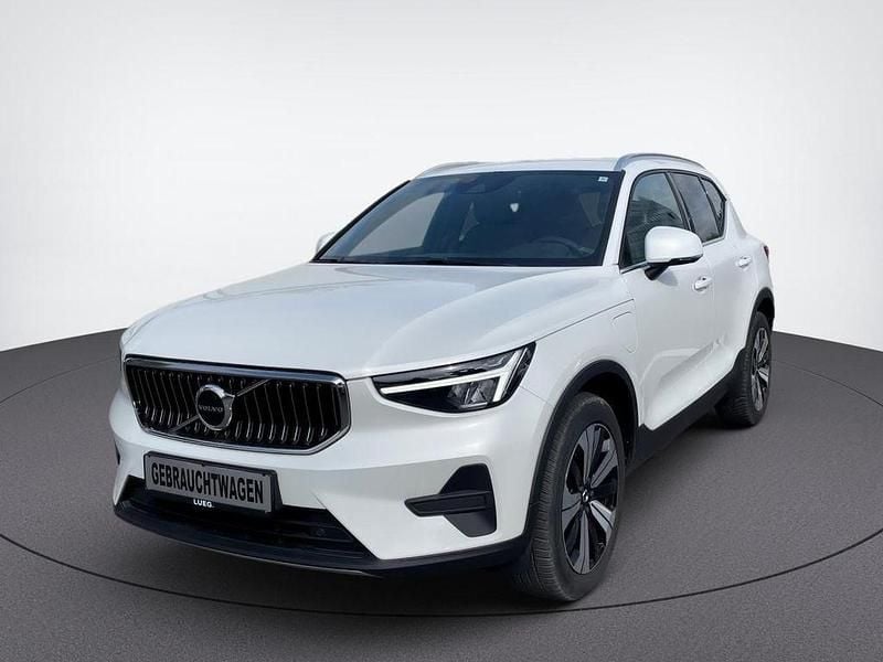 Gebraucht Volvo XC40 Plus 211 PS (155 kW) 2022 Crystal white / metallic SUV