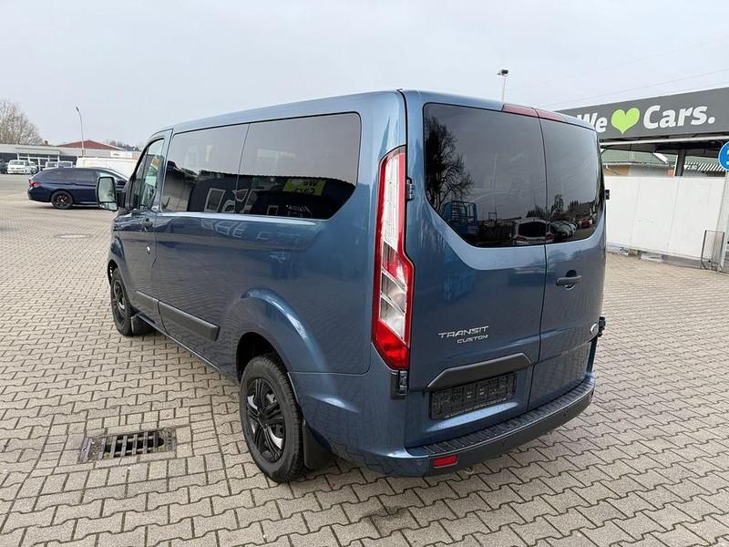 Second-hand Ford Transit 131 CP (96 kW) 2019 Albastru Break
