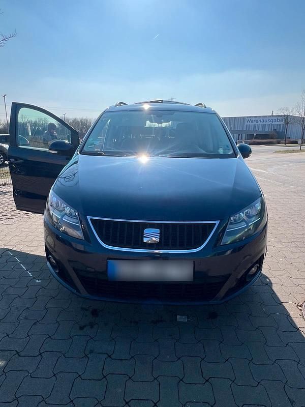 Gebraucht Seat Alhambra 140 PS (102 kW) 2012 Blau Van / Kleinbus