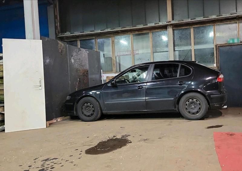 Gebraucht Seat Leon 105 PS (77 kW) 2005 Schwarz Kleinwagen