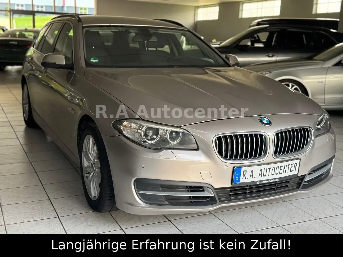 Gebraucht BMW 520 184 PS (135 kW) 2014 Gold Limousine