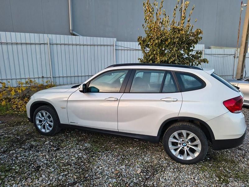 Gebraucht BMW X1 143 PS (105 kW) 2011 Weiß SUV