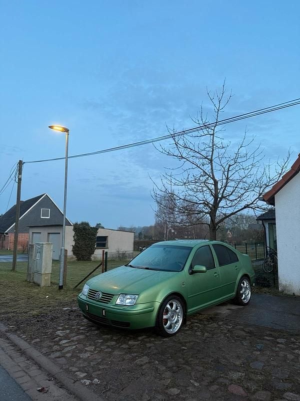 Gebraucht VW Bora Highline 150 PS (110 kW) 1998 Grün Limousine