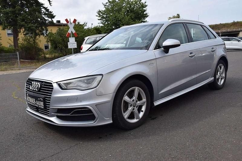 Gebraucht Audi A3 Sport 204 PS (150 kW) 2016 Florettsilber metallic Limousine
