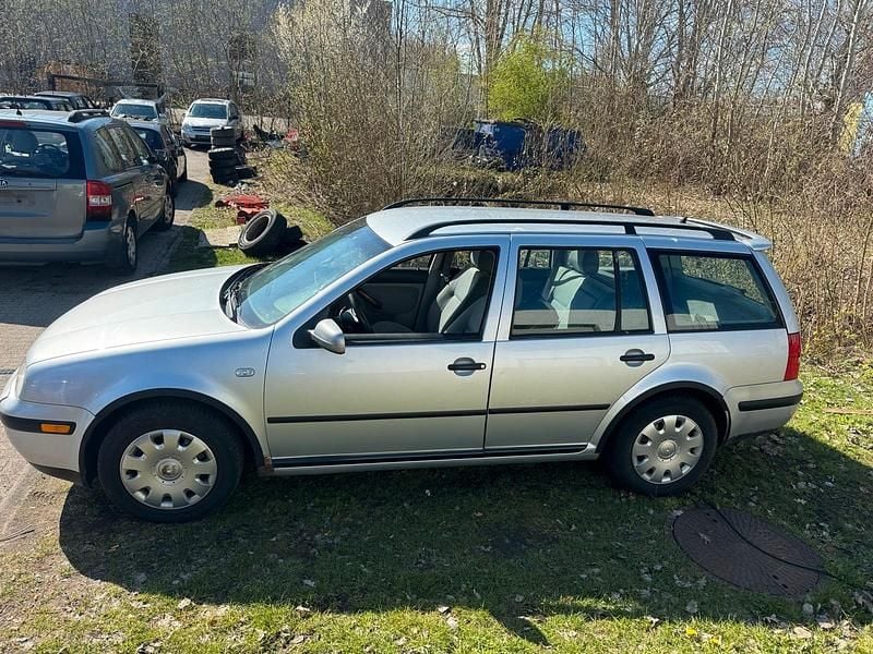 Gebraucht VW Golf IV 101 PS (74 kW) 2002 Kombi