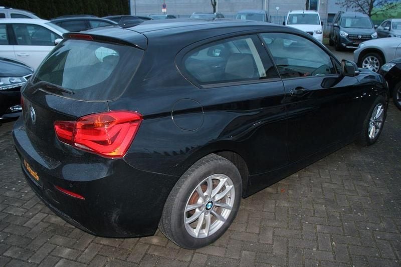 Gebraucht BMW 118 Sport Line 136 PS (100 kW) 2017 Schwarz Kleinwagen