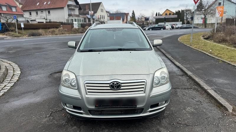 Gebraucht Toyota Avensis T2 163 PS (119 kW) 2004 Silber Kombi