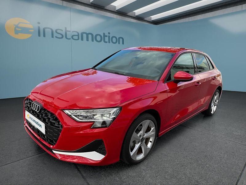Rot Gebraucht 2025 Audi A3 Sportback Kleinwagen | 37.949 € (Teuer) - Bild 1/4