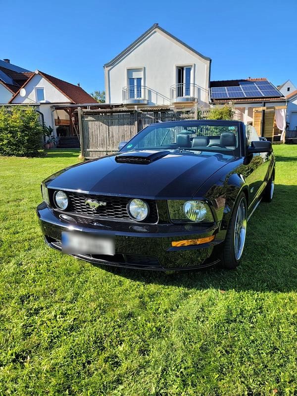 Schwarz Gebraucht 2008 Ford Mustang Cabrio | 16.800 € - Bild 1/4