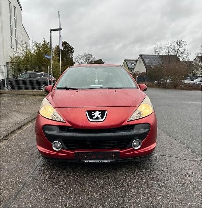 Gebraucht Peugeot 207 95 PS (69 kW) 2008 Rot Limousine
