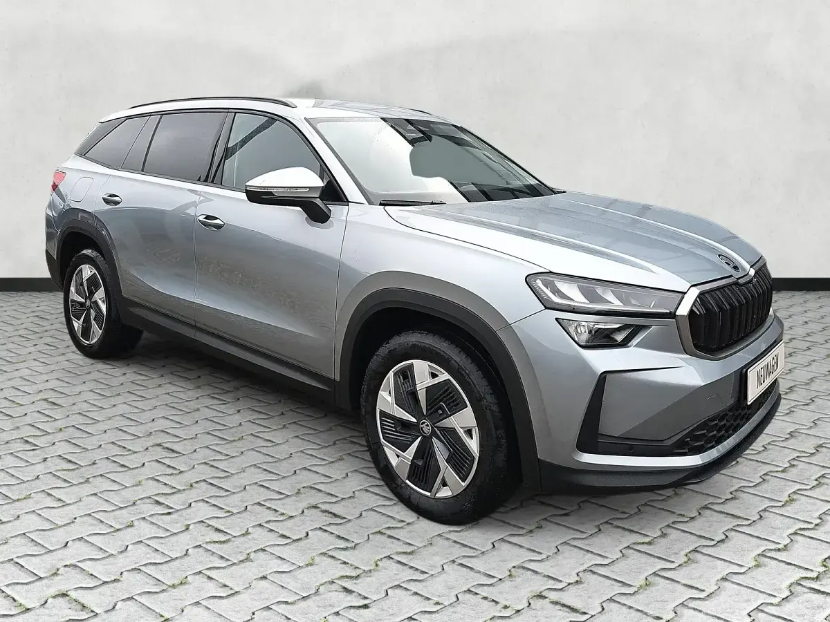 Neu Skoda Kodiaq Selection 150 PS (110 kW) 2026 Smokey diamondsilber metallic SUV