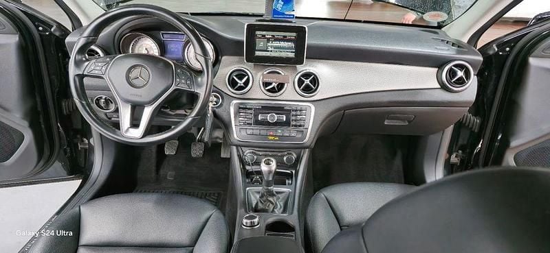 Schwarz Gebraucht 2014 Mercedes GLA200 Style SUV | 14.199 € (Fairer Preis) - Bild 1/4