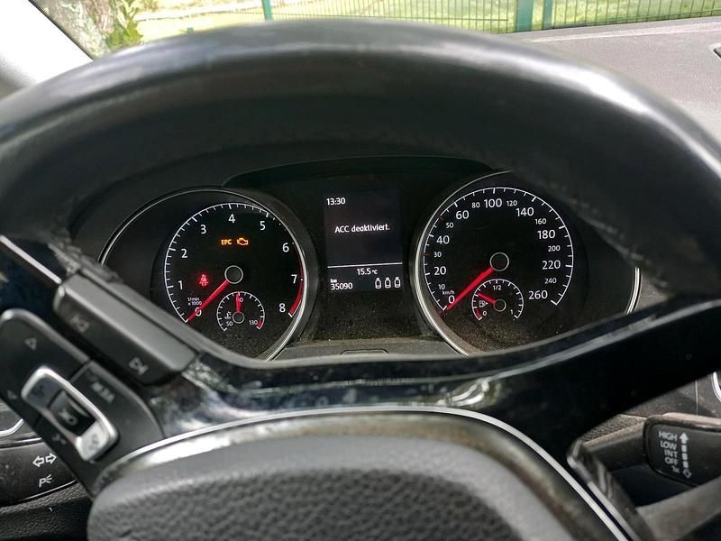 Silber Gebraucht 2020 VW Golf VII Limousine | 15.500 € (Superpreis) - Bild 1/4